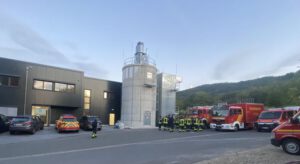 Oktober-Übungen zum Thema Industriebrand
