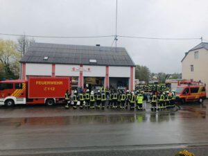 Gemeinschaftsübung im Ausrückebereich 3